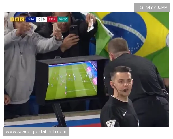 VAR点球判罚再现争议，裁判标准引发讨论