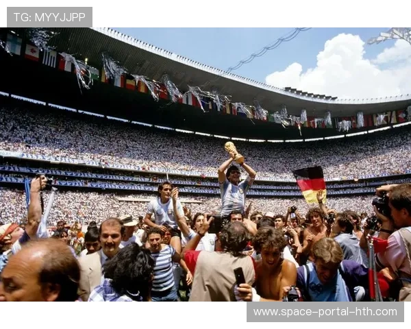 世界杯揭幕战球场面临工期难题，阿兹特克体育场可能无法按时竣工